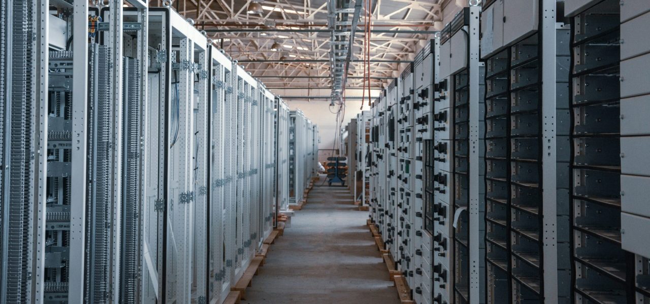 EDÖB Tätigkeitsbericht 2024/25, Datenschutz Schweiz, DSG Art. 14 Vertretung, Plattformübergreifendes Tracking, OneLog Cyberangriff, IT-Recht Luzern, Boutique Kanzlei, KMU Datenschutz, DSGVO